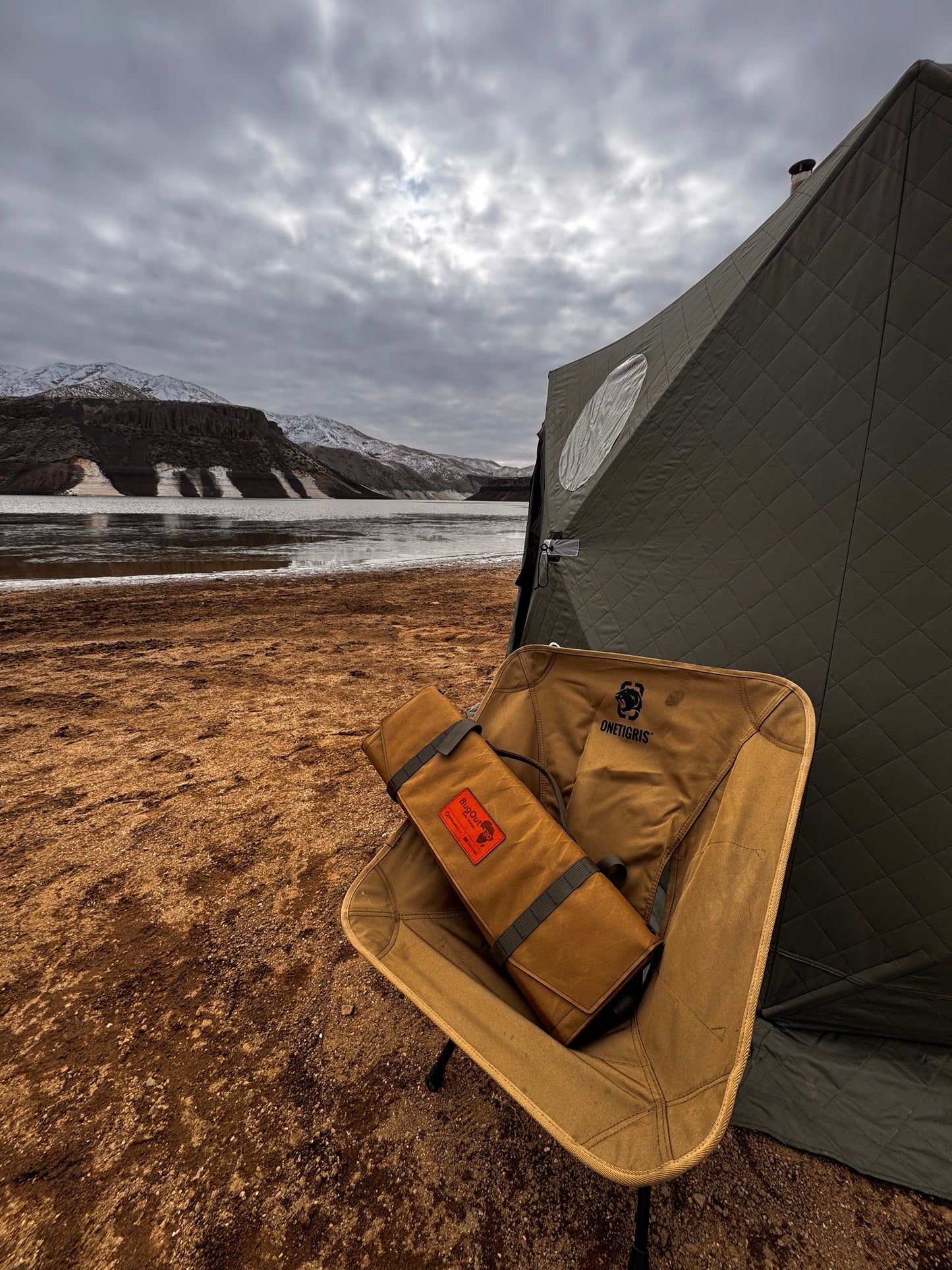 Overland Solar Bugout 130 Portable Solar Charger
