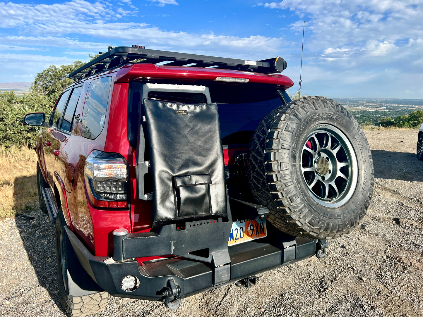Ladder Trash Bag for Van & Vehicle Rear Ladders - 24 Inch
