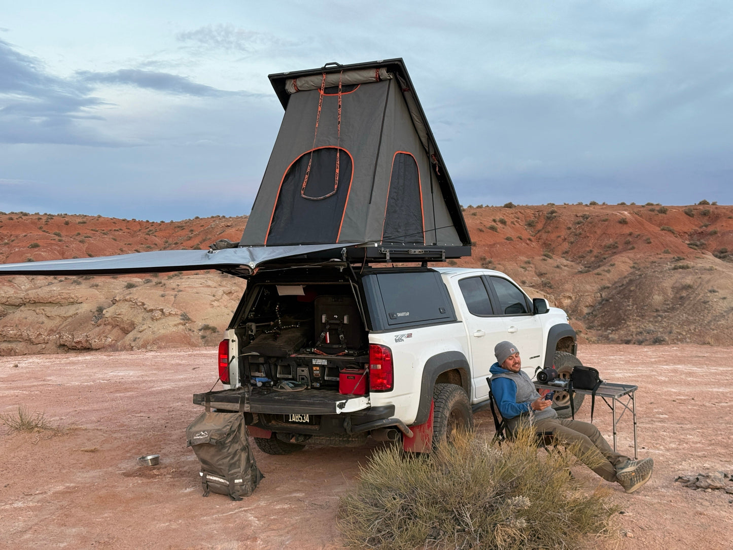 Tailgate Trash Bag — Gladiator, Tacoma, Ram & Rivian